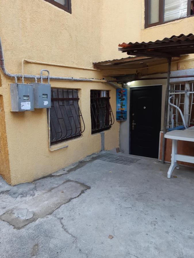 Avlabari Hostel Tbilisi Exterior photo